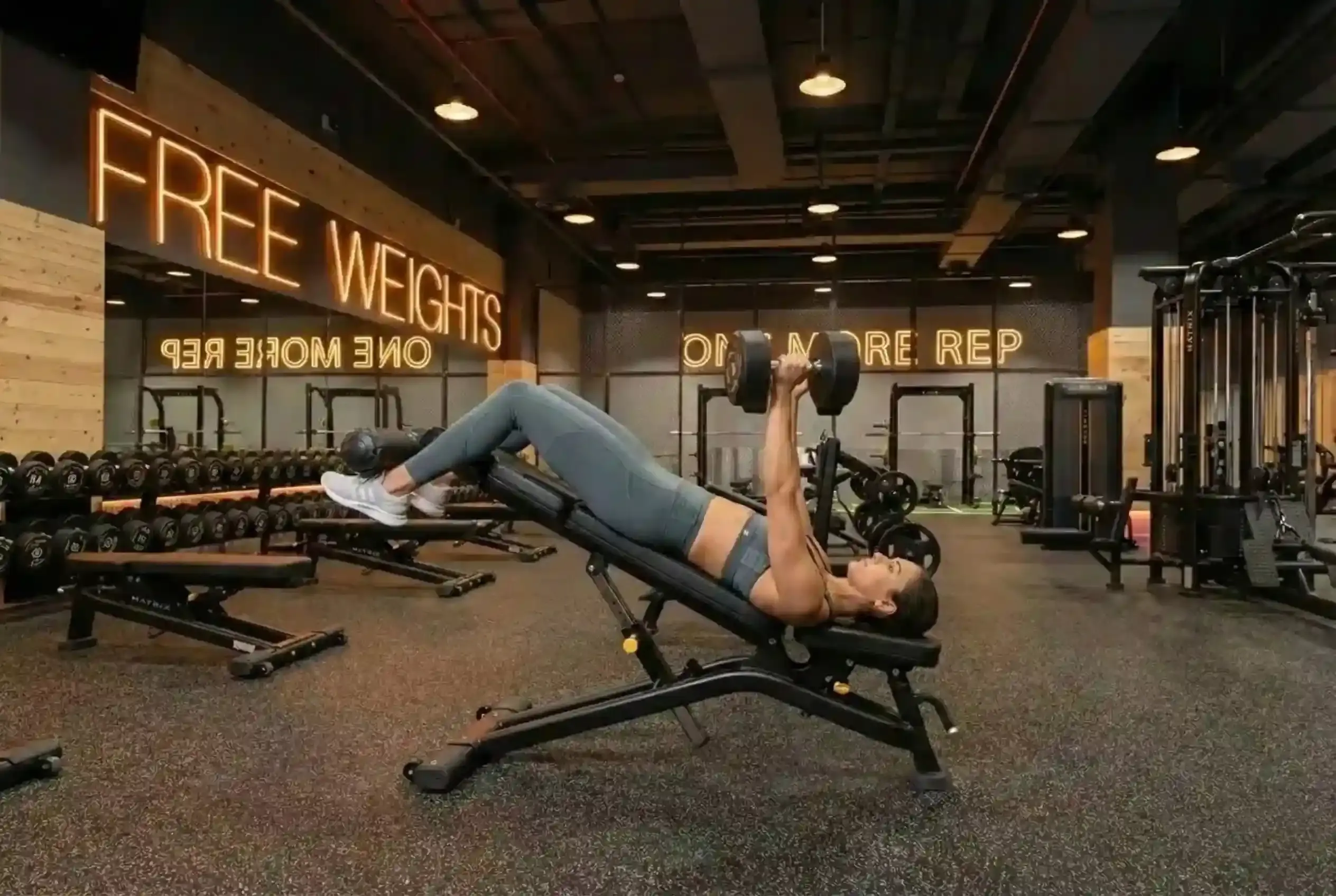 Dumbbell Decline Bench Press For Ladies