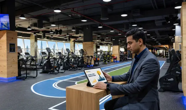 Freepik Ambitious Entrepreneur In A Modern Gym Setting Sur 7579