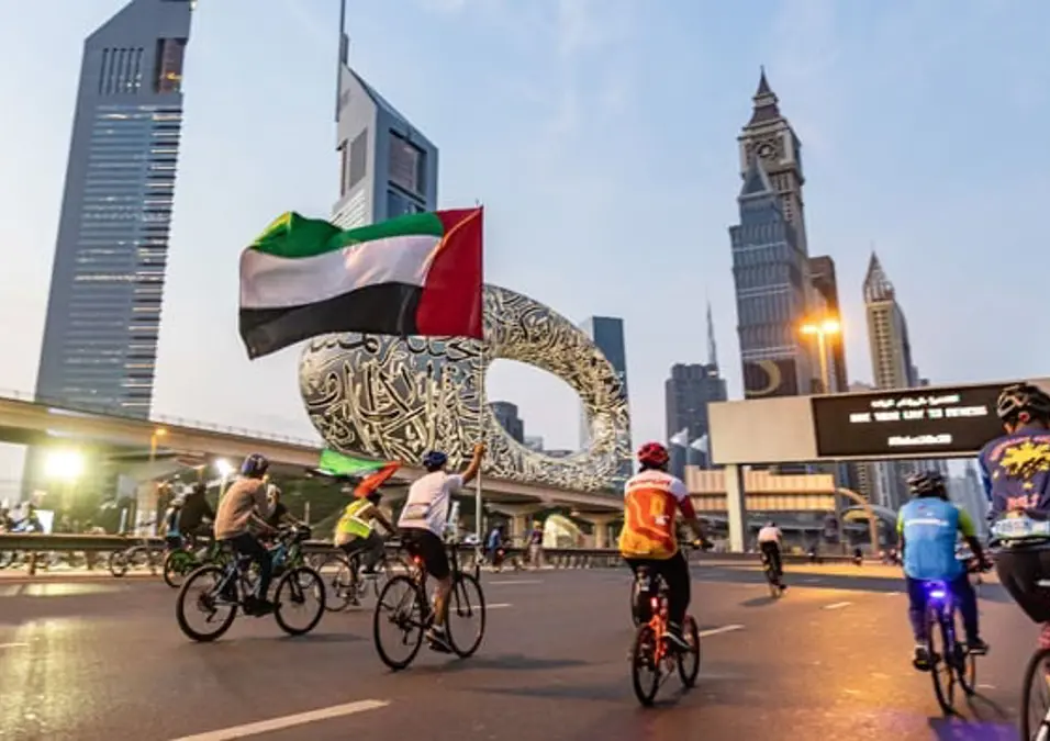 Cycle Down Sheikh Zayed Road