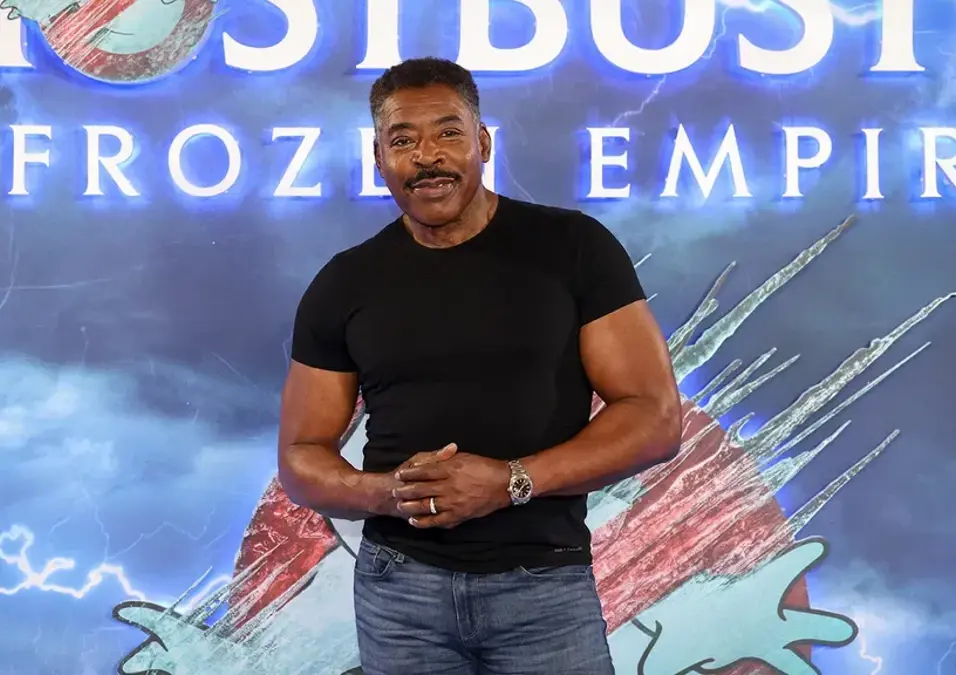 Why This 80 Year Old Ghostbusters Actor Does 100 Push Ups A Day (And What You Should Copy)