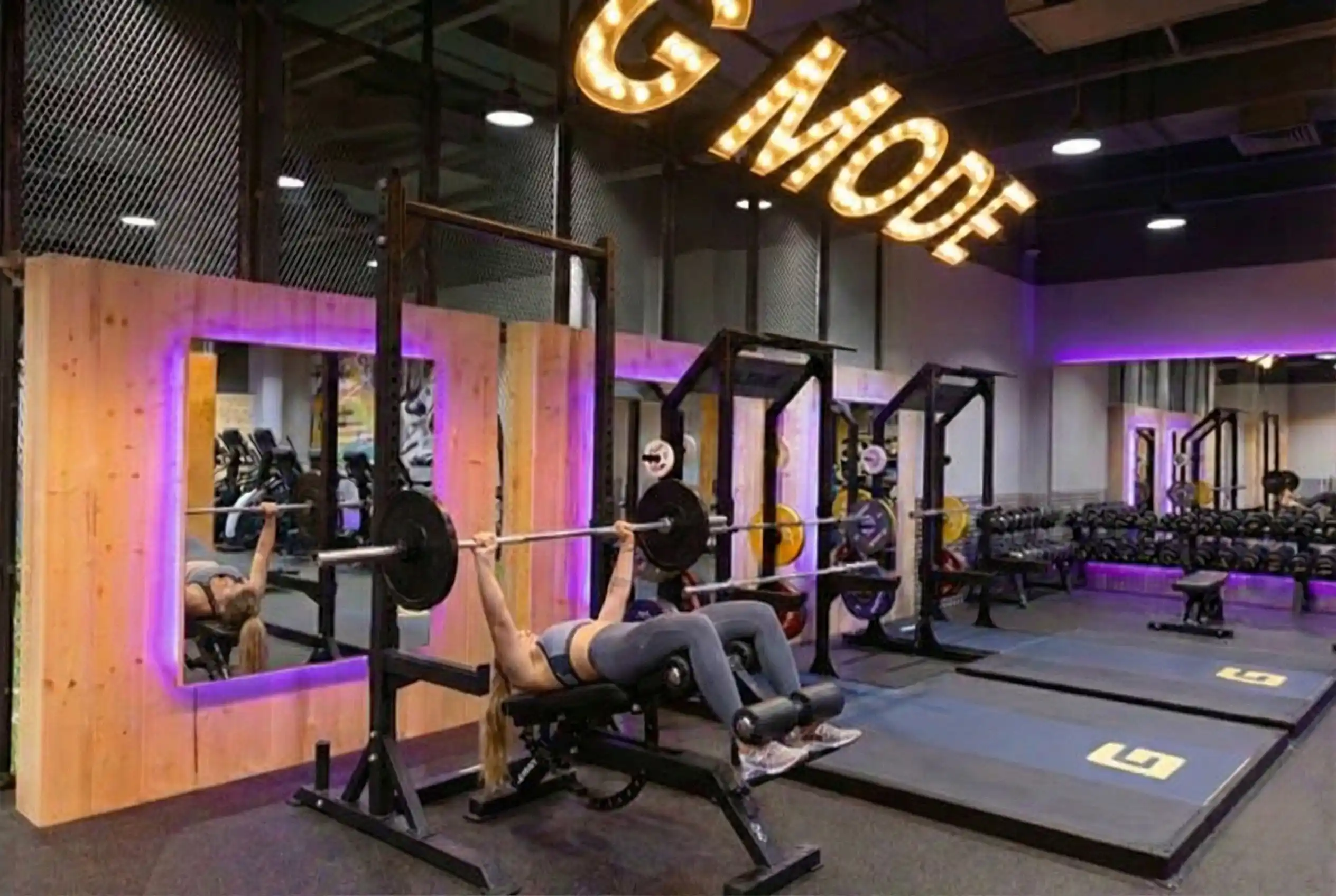 Barbell Decline Bench Press For Ladies