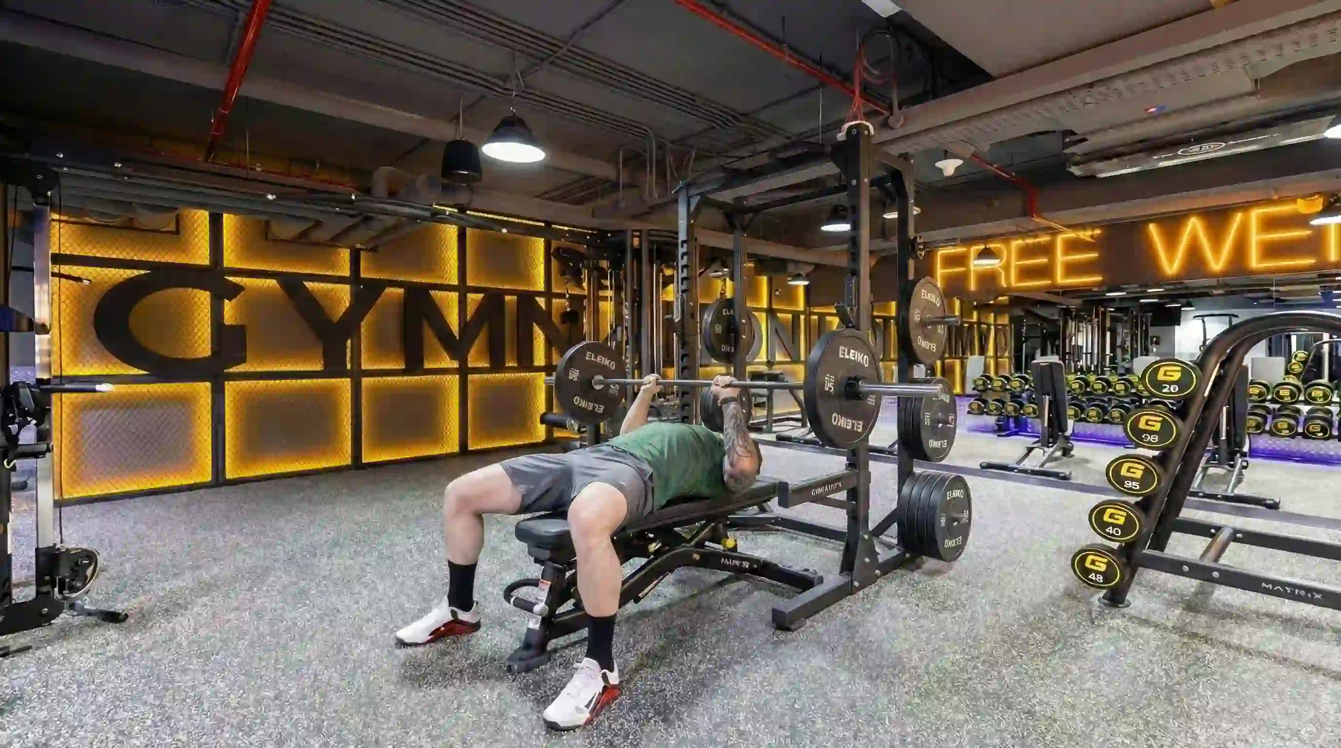 Barbell Close Grip Bench Press