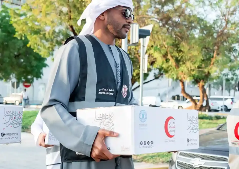 رمضان في ملاعب الإمارات عندما تتحول الأندية إلى منصات للعطاء