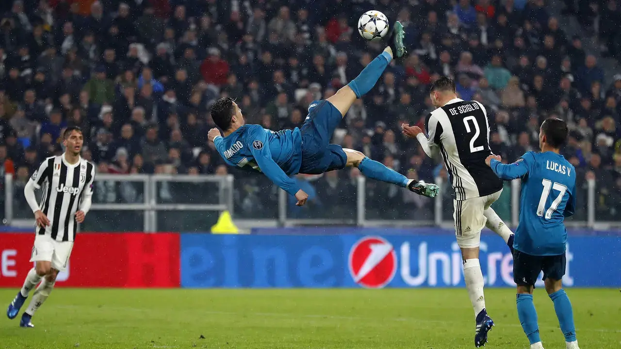 ronaldo's overhead bicycle kick against Juventus