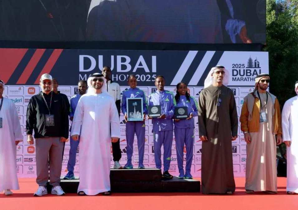 تتويج الفائزين في ماراثون دبي