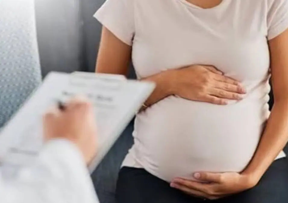 كيف تحافظ الحامل على صحتها أثناء الحمل دليل عملي للأم والجنين