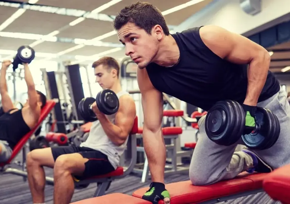 4 خطوات للانتظام في الرياضة حتى لو كنت تشعر بالكسل عند الذهاب للنادي الرياضي