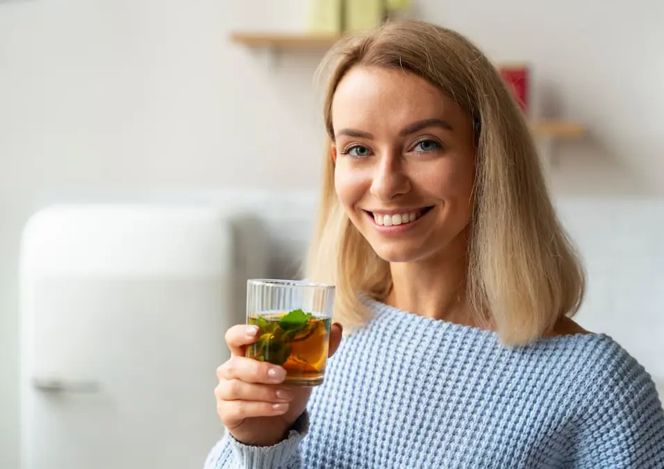 أفضل فيتامينات بعد سن الأربعين للنساء
