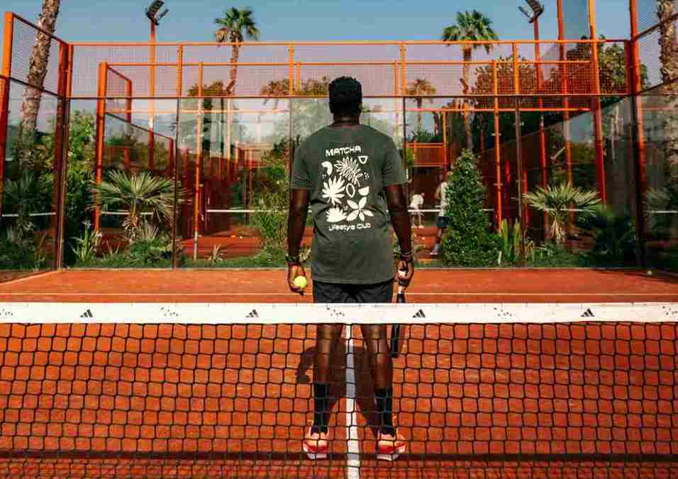 Man playing tennis