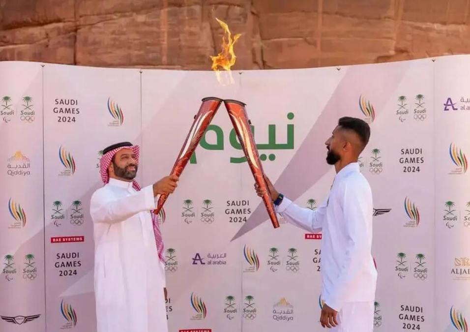 شعلة دورة الألعاب السعودية في نيوم