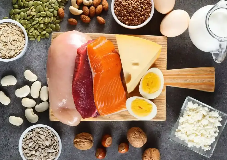 طبيب يقدّم 10 نصائح مدعومة علمياً لبناء صحة أفضل في 2026