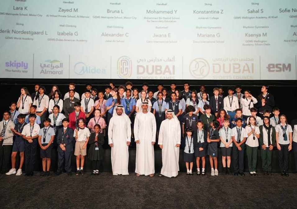ختام دورة مدارس دبي الرياضية بتتويج الفائزين وتأكيد على صناعة الأبطال