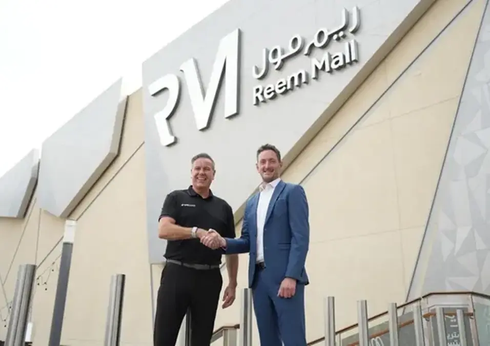 From left Gareth Jones, COO of Wellfit, and Bruce von Kaufmann, COO of Reem Mall. 