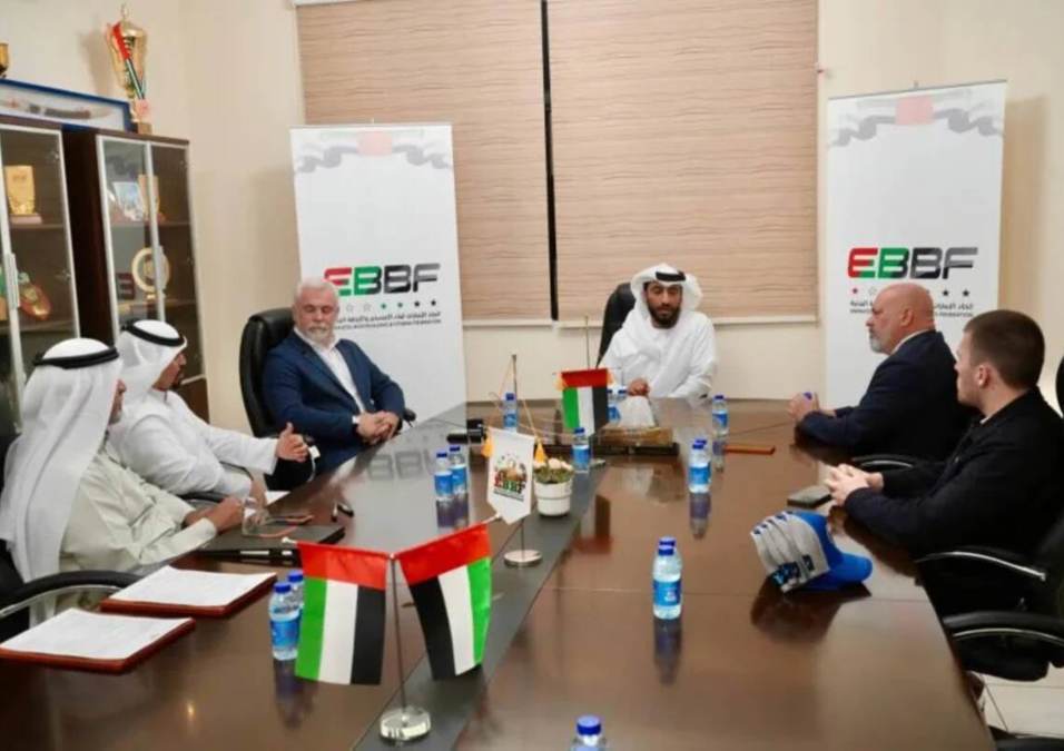 Sheikh Abdullah Bin Hamad Bin Saif Al Sharqi, Vladimir Burdun and other dignitaries during the meeting.